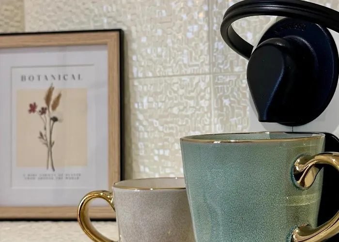 Daire Charming Renovated Studio, Near Saint-lazare,